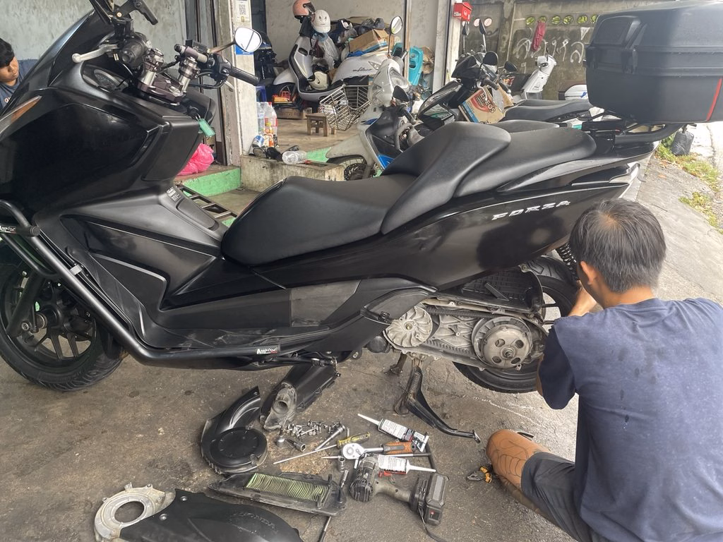 Forza scooter maintenance at AA Scooter Rental Chiang Mai